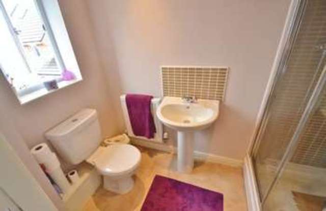  Image of 3 Bedroom Detached for sale at Blyton Lane  Salford, M7 3BR