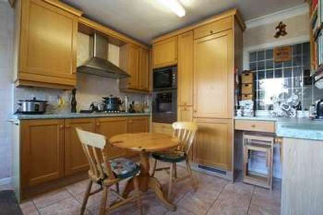  Image of 4 Bedroom Detached for sale at Bull Hill Little Neston Neston, CH64 4DN
