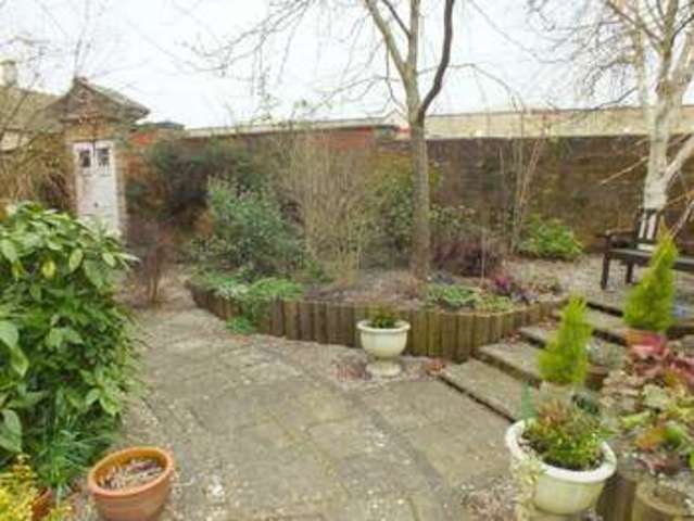  Image of 2 Bedroom Flat for sale at Carpenters Lane Cirencester Cirencester, GL7 1EE