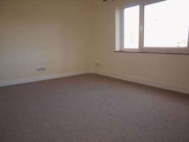  Image of 2 Bedroom Flat for sale at Catton View Court  Norwich, NR3 3TF