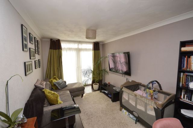  Image of 2 Bedroom Terraced for sale at Churchfield Road  Houghton Regis, LU5 5HW