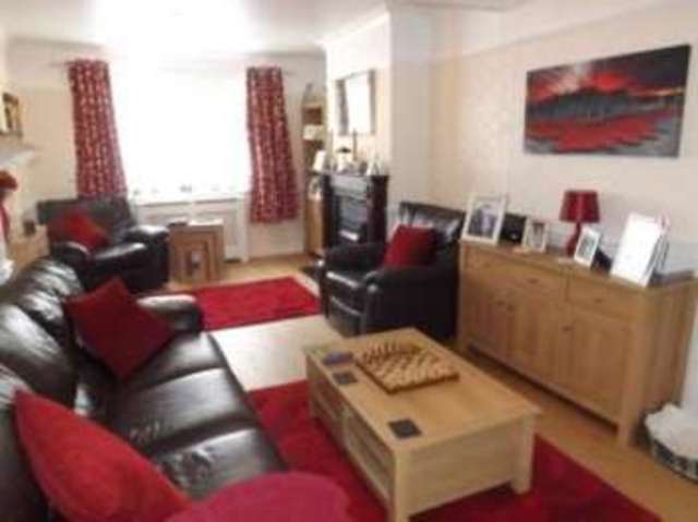  Image of 3 Bedroom Semi-Detached for sale at Collier Row Romford Collier Row, RM5 3QT