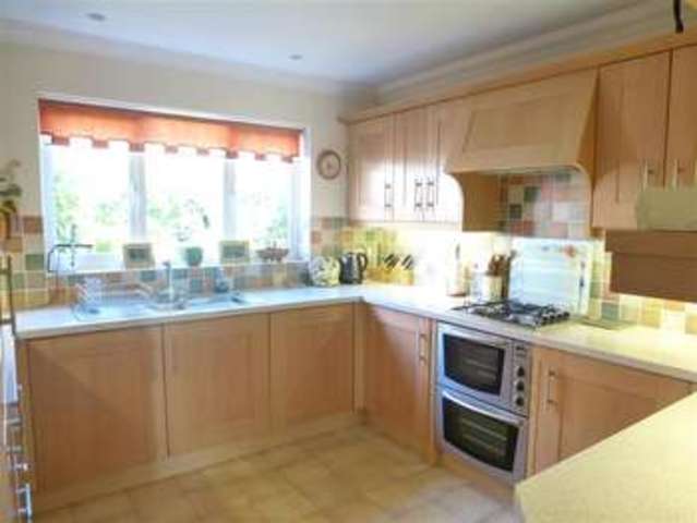  Image of 4 Bedroom Detached for sale at Heathfield East Sussex Heathfield, TN21 0SR