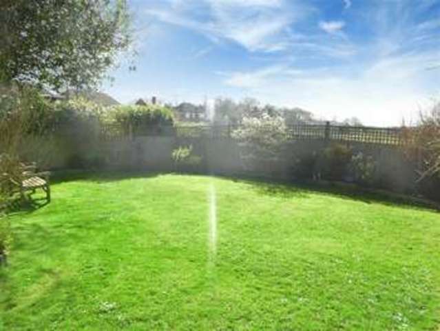  Image of 4 Bedroom Detached for sale at Heathfield East Sussex Heathfield, TN21 0SR
