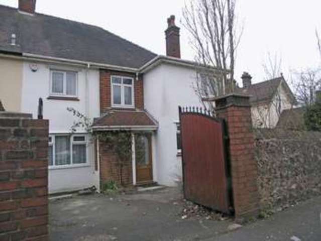  Image of 4 Bedroom Semi-Detached for sale at Parkway Road  Dudley, DY1 2QA