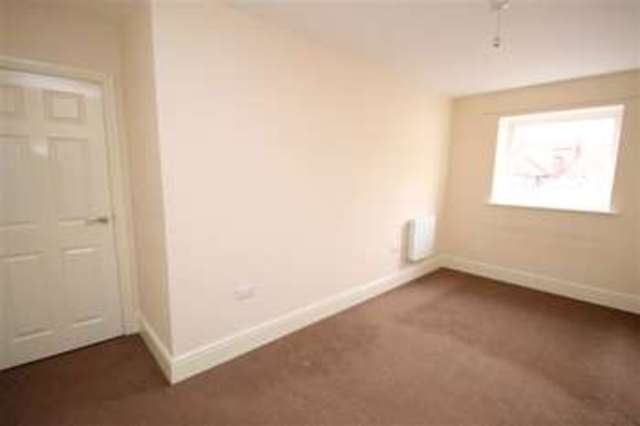  Image of 2 Bedroom Apartment to rent at Elder View Elder Road Northallerton, DL6 1NH