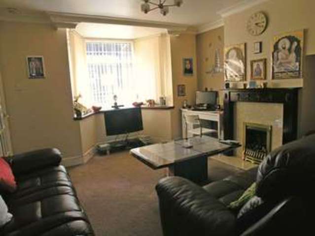  Image of 3 Bedroom Terraced for sale at Eva Road  Oldbury, B68 9PH