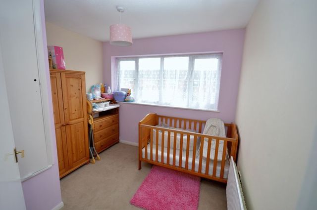 Image of 3 Bedroom Terraced for sale at Fareham Way  Houghton Regis, LU5 5RE