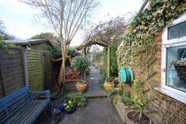  Image of 3 Bedroom Semi-Detached for sale at Park Road  Fordingbridge, SP6 1EQ
