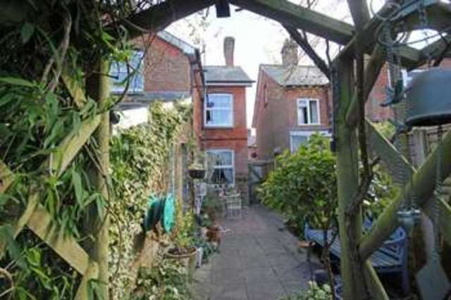  Image of 3 Bedroom Semi-Detached for sale at Park Road  Fordingbridge, SP6 1EQ