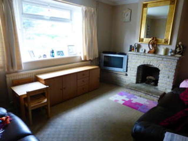  Image of 3 Bedroom End of Terrace for sale at New Addington Croydon New Addington, CR0 0NB
