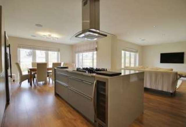  Image of 5 Bedroom Detached for sale at Gatehouse Lane  Burgess Hill, RH15 9XD