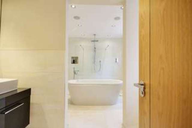 Image of 5 Bedroom Detached for sale at Gatehouse Lane  Burgess Hill, RH15 9XD