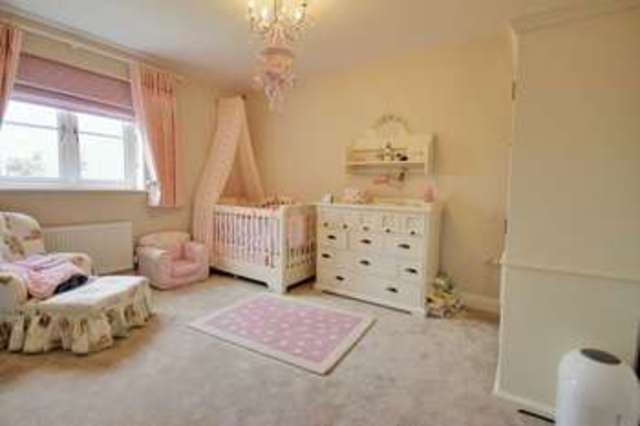  Image of 5 Bedroom Detached for sale at Gatehouse Lane  Burgess Hill, RH15 9XD