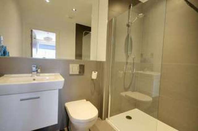  Image of 5 Bedroom Detached for sale at Gatehouse Lane  Burgess Hill, RH15 9XD
