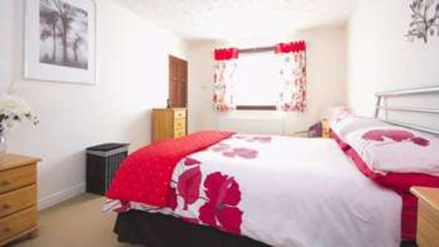 Image of 3 Bedroom Detached for sale at Glenfield Crescent  Cowdenbeath, KY4 9EU