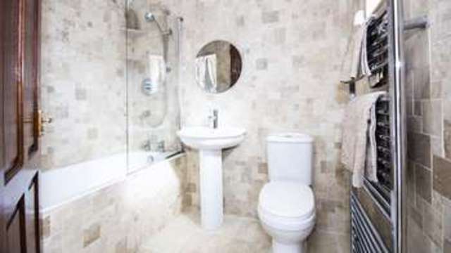  Image of 3 Bedroom Detached for sale at Glenfield Crescent  Cowdenbeath, KY4 9EU