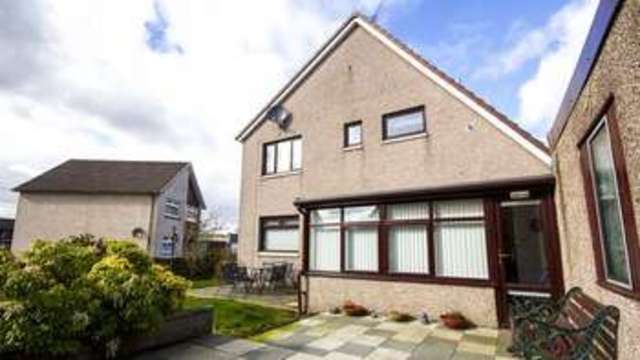  Image of 3 Bedroom Detached for sale at Glenfield Crescent  Cowdenbeath, KY4 9EU