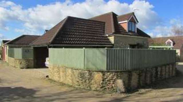  Image of 2 Bedroom Detached for sale at Frome, BA11 5LB