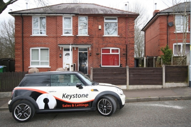  Image of 2 Bedroom Semi-Detached to rent at Rochdale OL11 4QB Rochdale, OL11 4QB