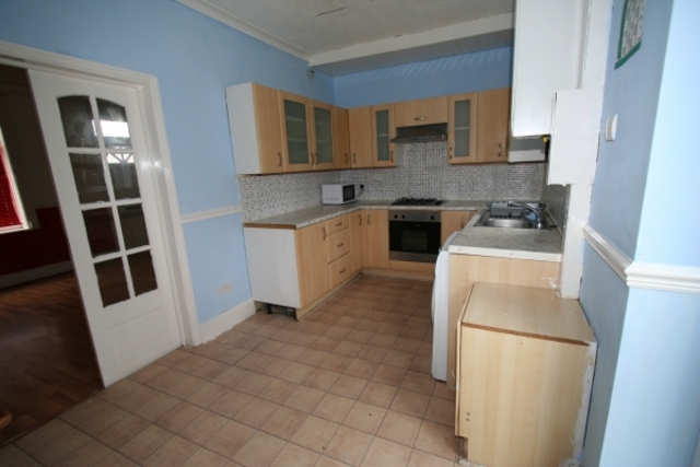  Image of 2 Bedroom Semi-Detached to rent at Rochdale OL11 4QB Rochdale, OL11 4QB