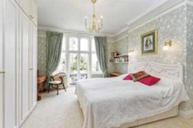  Image of 2 Bedroom Flat for sale at Islet Park Maidenhead Taplow, SL6 8LE