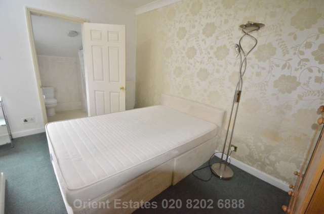  Image of 2 Bedroom Terraced for sale at Judge Street  Watford, WD24 5AW