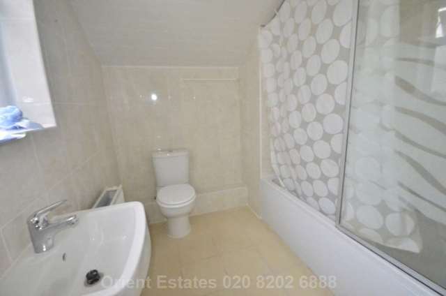  Image of 2 Bedroom Terraced for sale at Judge Street  Watford, WD24 5AW