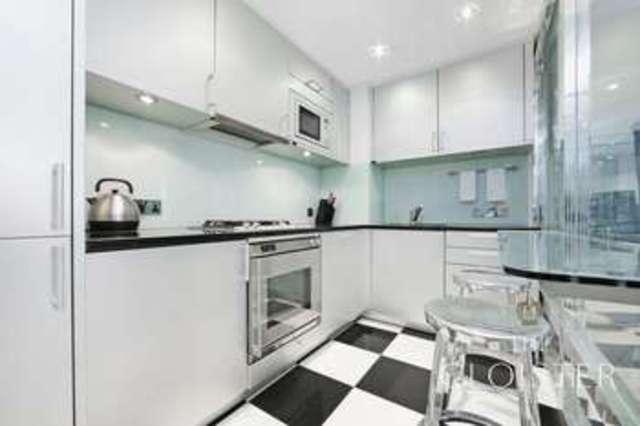  Image of 2 Bedroom Flat for sale at Knightsbridge  London, SW7 1RH