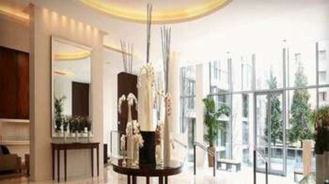  Image of 2 Bedroom Flat for sale at Knightsbridge  London, SW7 1RH