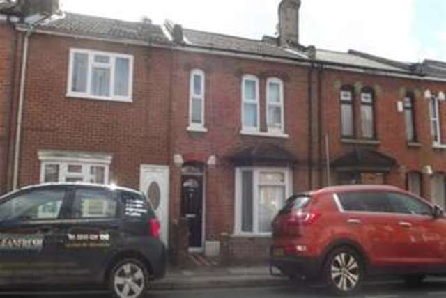  Image of 5 Bedroom Detached to rent at Southampton, SO15 2HW
