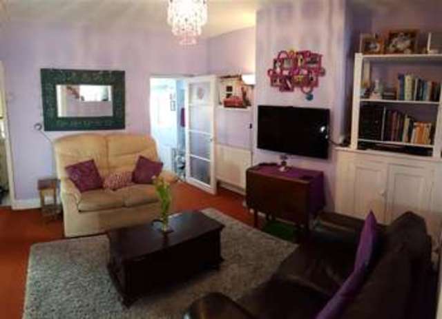  Image of 1 Bedroom Flat for sale at Folkestone Kent Folkestone, CT19 6EE