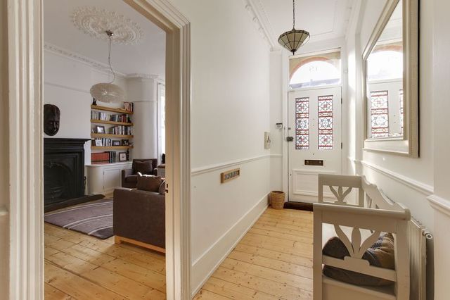  Image of 4 Bedroom Terraced for sale at Ossian Road  Stroud Green, N4 4EA