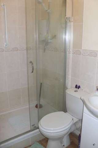  Image of 2 Bedroom Flat for sale at Ravens Craig  Kirkcaldy, KY1 2PT