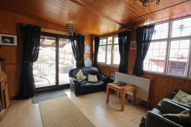  Image of 3 Bedroom Terraced for sale at Severn Street  Hull, HU8 8TH