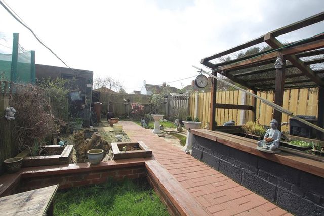  Image of 3 Bedroom Terraced for sale at Severn Street  Hull, HU8 8TH
