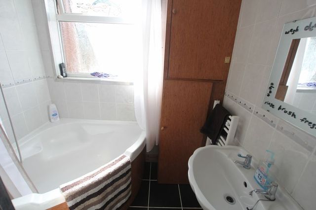  Image of 3 Bedroom Terraced for sale at Severn Street  Hull, HU8 8TH