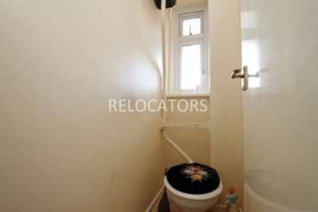  Image of 2 Bedroom Flat to rent at Solebay Street  London, E1 4PP