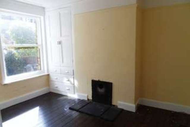  Image of 3 Bedroom Terraced for sale at St. Bevans Road  Halifax, HX3 0RT