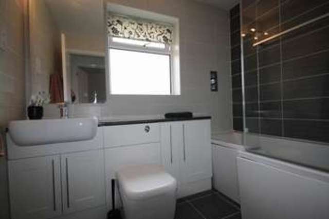  Image of 4 Bedroom Detached for sale at Summers Mead Yate Bristol, BS37 7RB