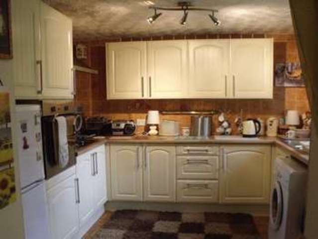  Image of 3 Bedroom Terraced for sale at Summit Street  Heywood, OL10 4RH
