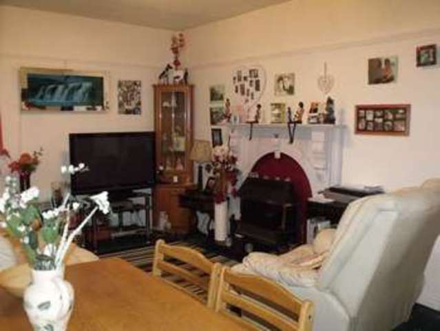  Image of 3 Bedroom Terraced for sale at Summit Street  Heywood, OL10 4RH