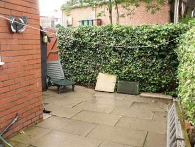  Image of 3 Bedroom Terraced for sale at Summit Street  Heywood, OL10 4RH