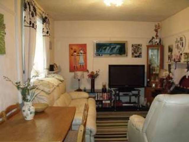  Image of 3 Bedroom Terraced for sale at Summit Street  Heywood, OL10 4RH