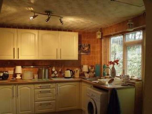  Image of 3 Bedroom Terraced for sale at Summit Street  Heywood, OL10 4RH
