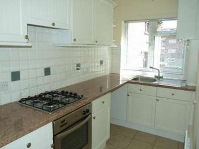  Image of 2 Bedroom Flat to rent at Victoria Avenue  Swanage, BH19 1AN