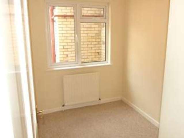  Image of 2 Bedroom Flat to rent at Victoria Avenue  Swanage, BH19 1AN