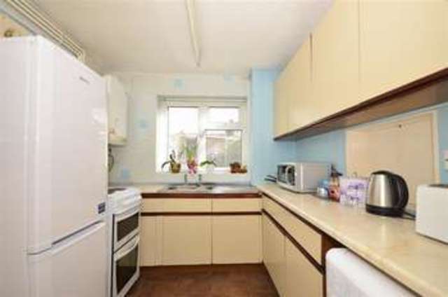  Image of 3 Bedroom Semi-Detached for sale at Dartford Kent Dartford, DA2 6LB