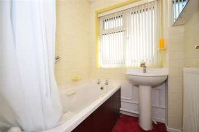  Image of 3 Bedroom Semi-Detached for sale at Dartford Kent Dartford, DA2 6LB