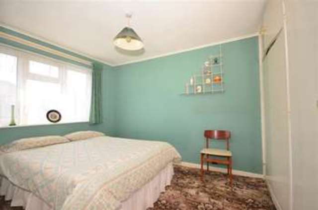  Image of 3 Bedroom Semi-Detached for sale at Dartford Kent Dartford, DA2 6LB